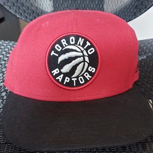 Toronto Raptors Red New Era Fitted Cap 7 3/8